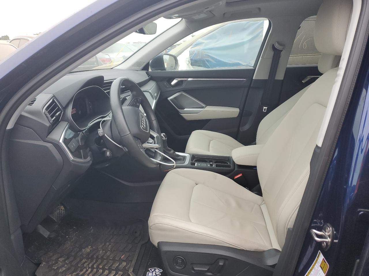 2023 Audi Q3 - Image 7