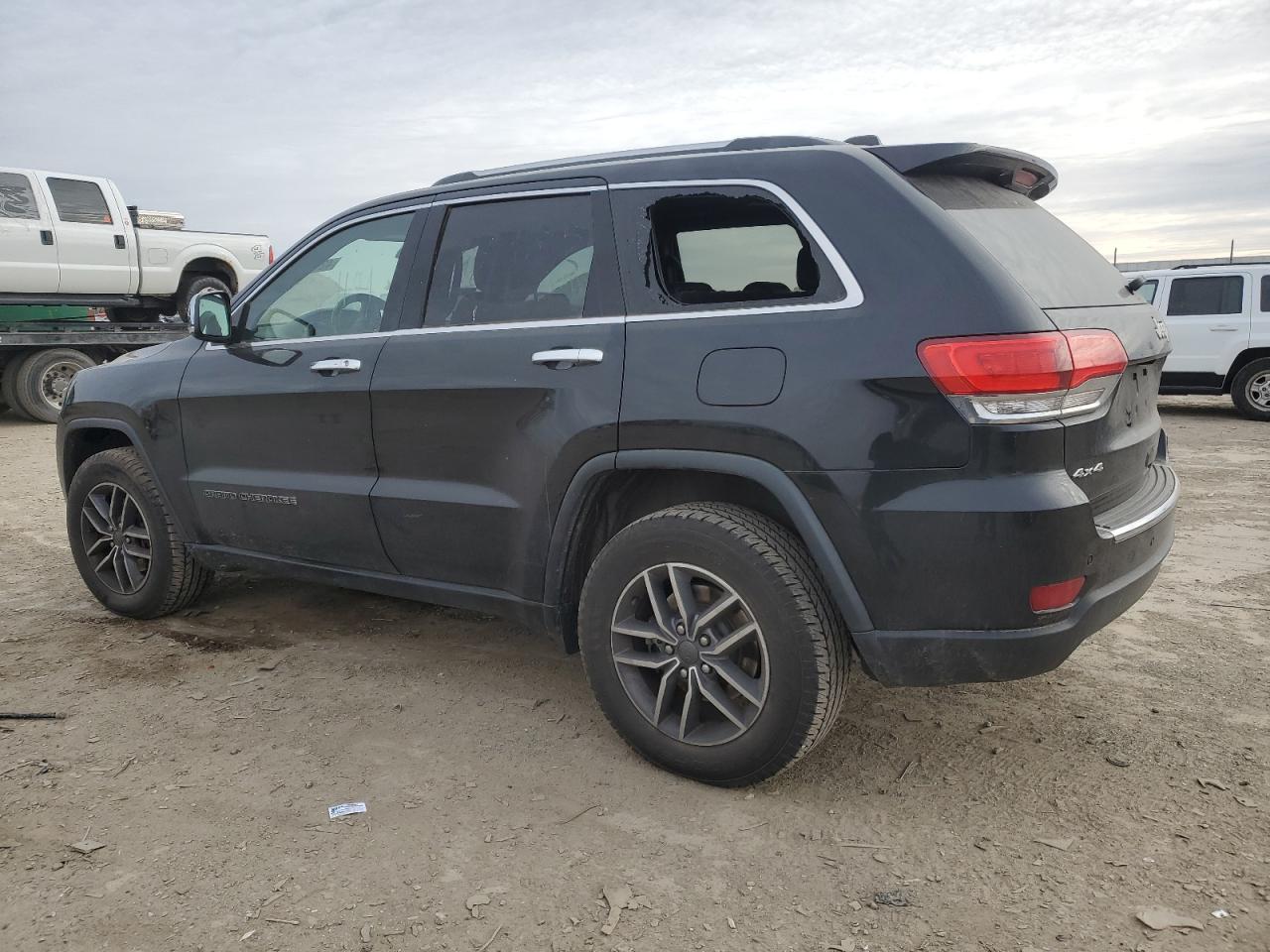 2019 Jeep Grand Cherokee - Image 2