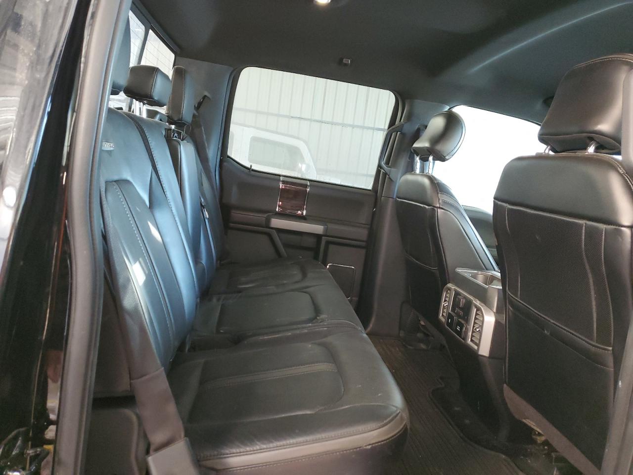2017 Ford F-150 - Image 10