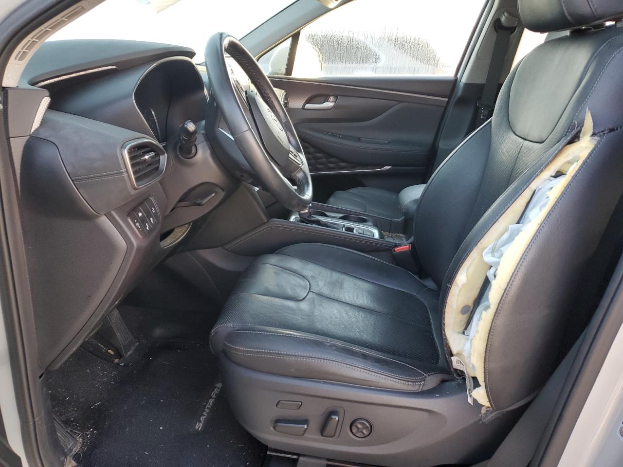 2019 Hyundai Santa Fe - Image 7