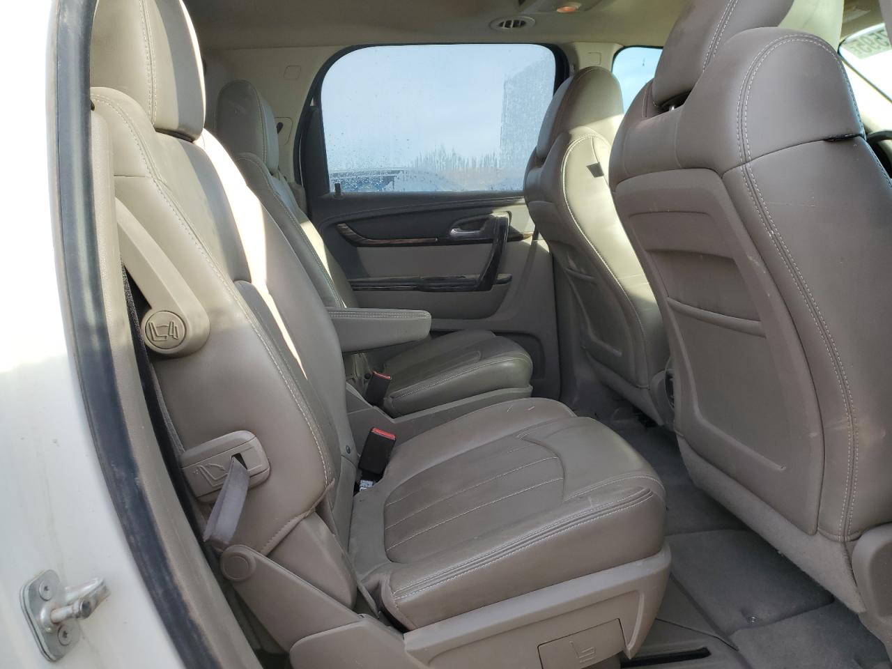 2013 GMC Acadia - Image 11