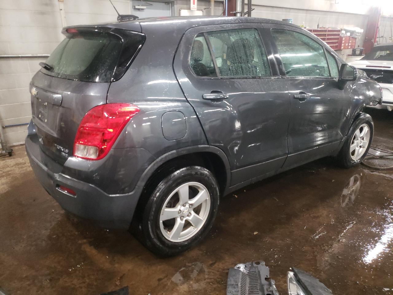 2016 Chevrolet Trax - Image 3