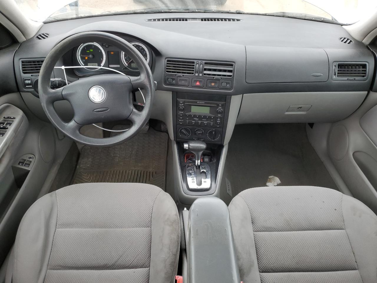 2005 Volkswagen Jetta - Image 8