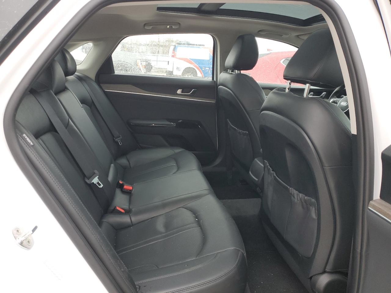 2021 Kia K5 - Image 10