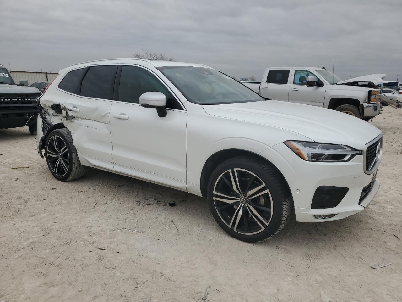2019 Volvo XC60 - Image 4