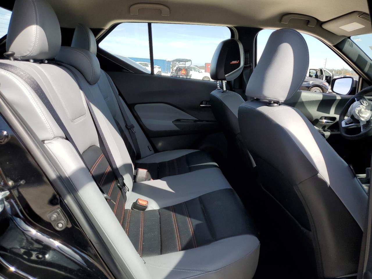2022 Nissan Kicks - Image 11