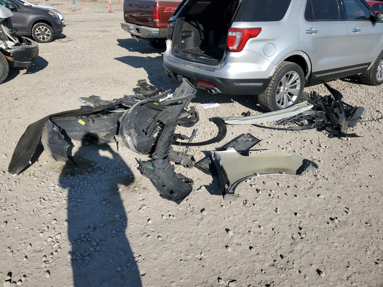 2019 Ford Explorer - Image 12