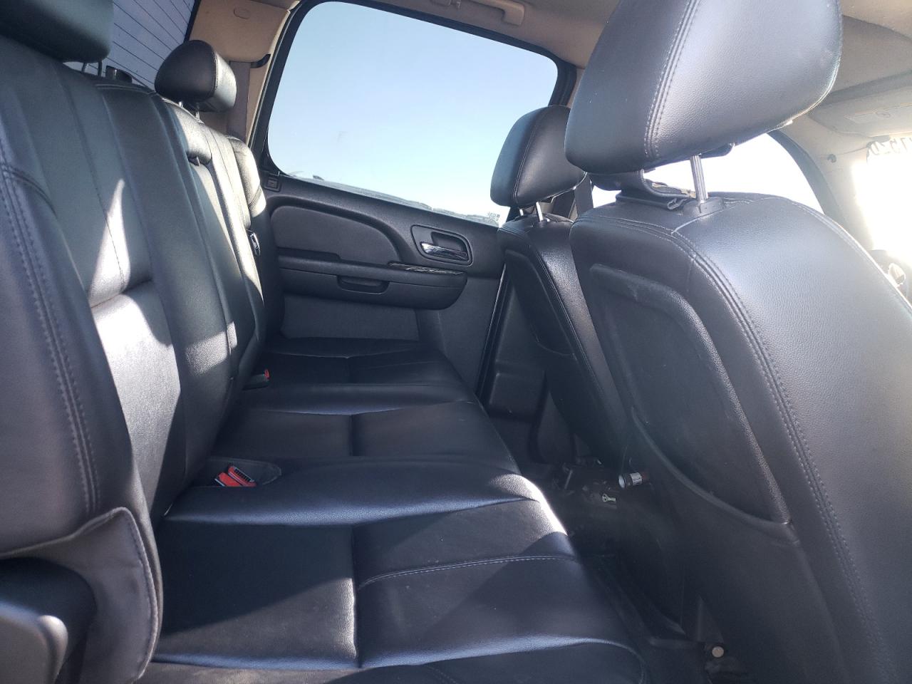2012 Chevrolet Silverado - Image 10