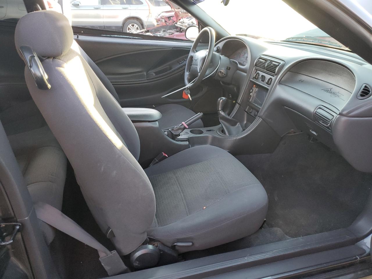 2004 Ford Mustang - Image 7