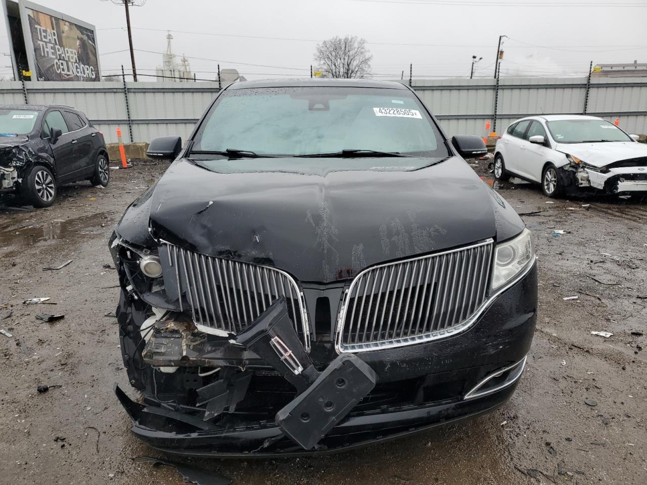 2016 Lincoln MKT - Image 5