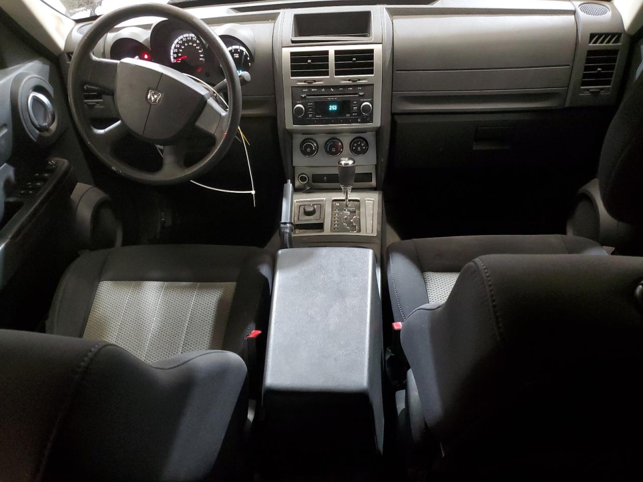 2010 Dodge Nitro - Image 8