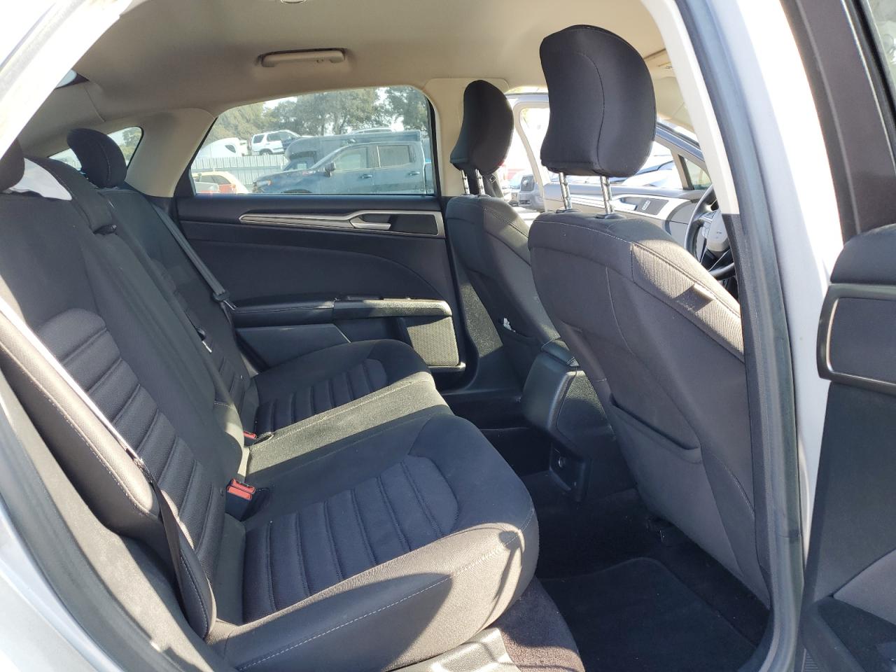 2017 Ford Fusion - Image 10