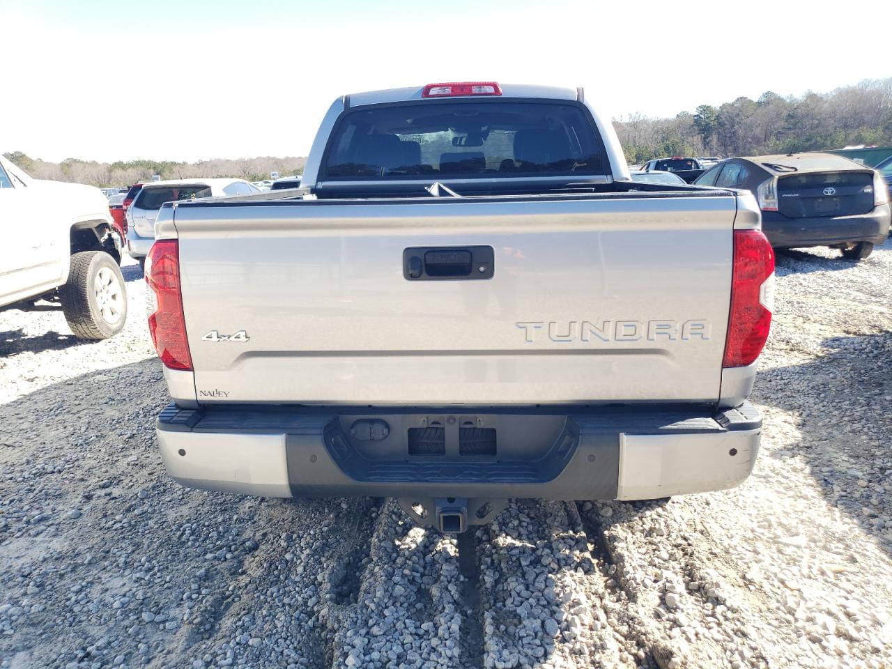 2018 Toyota Tundra - Image 6