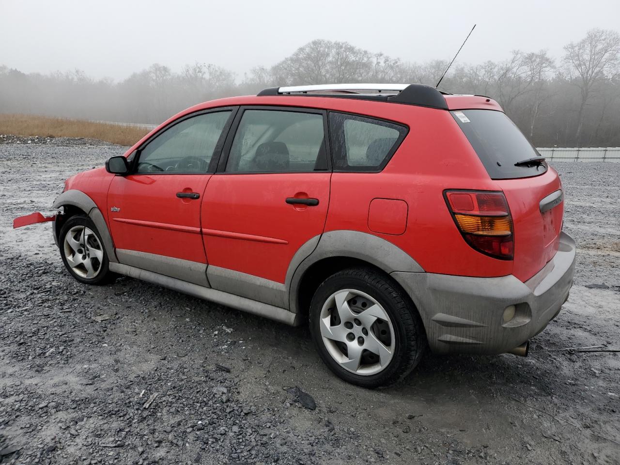 2004 Pontiac Vibe - Image 2