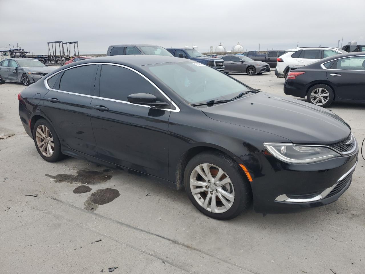 2017 Chrysler 200 - Image 4