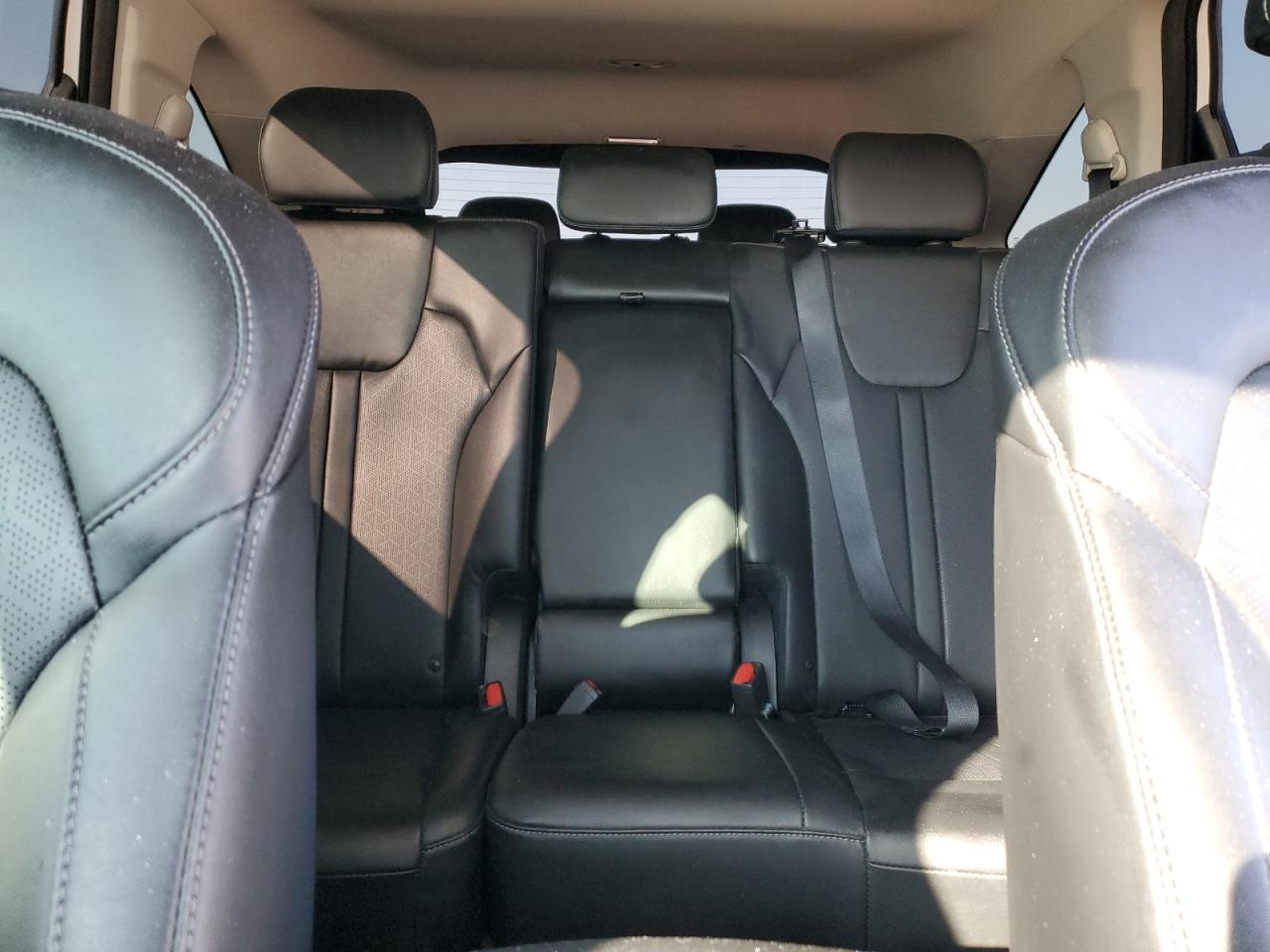 2022 Kia Sorento - Image 10