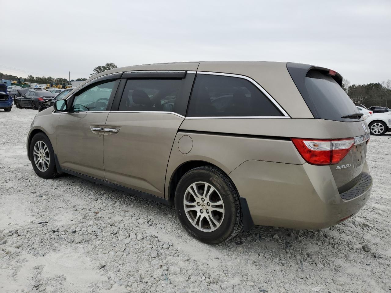 2011 Honda Odyssey - Image 2