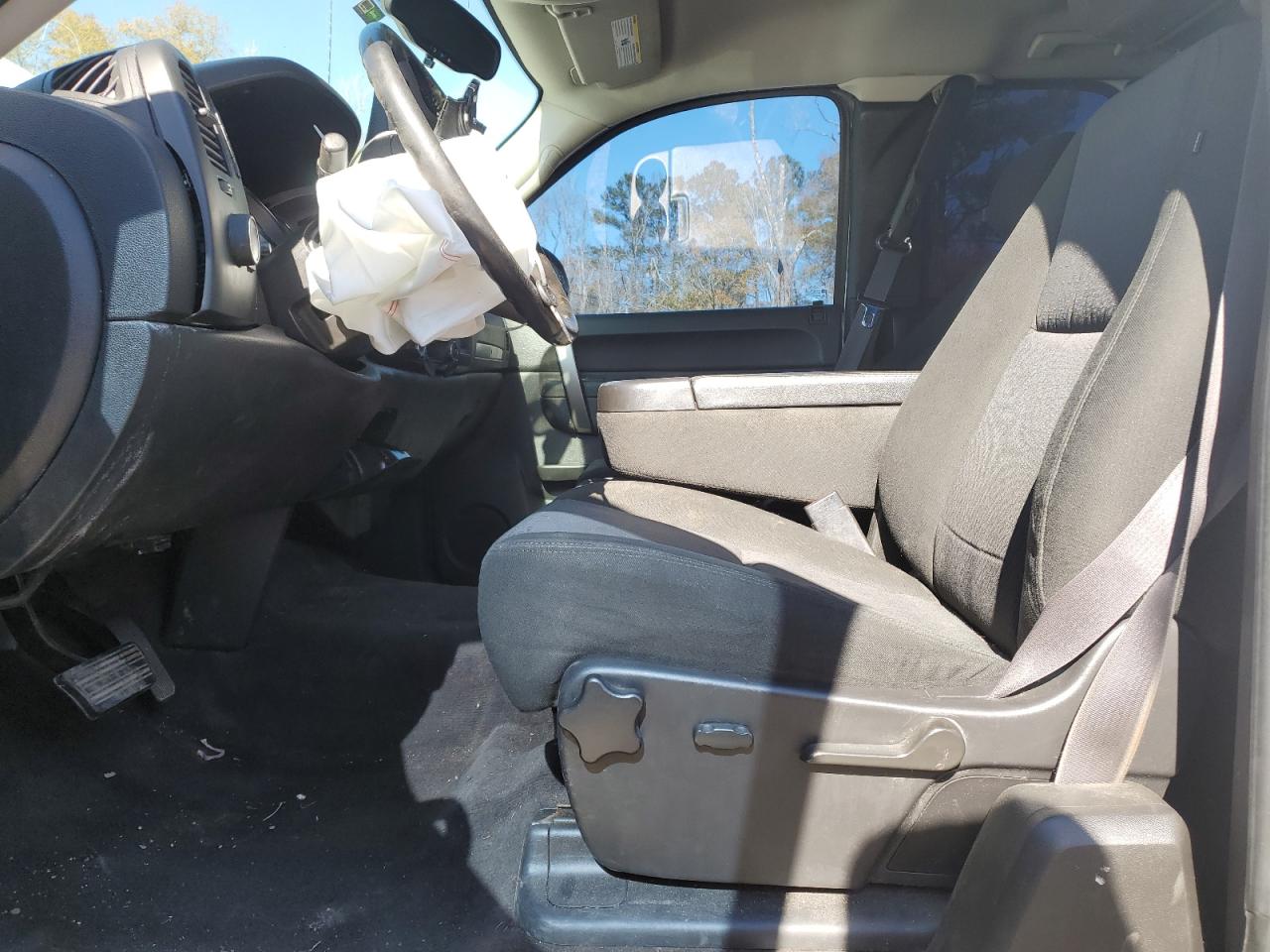2013 Chevrolet Silverado - Image 7