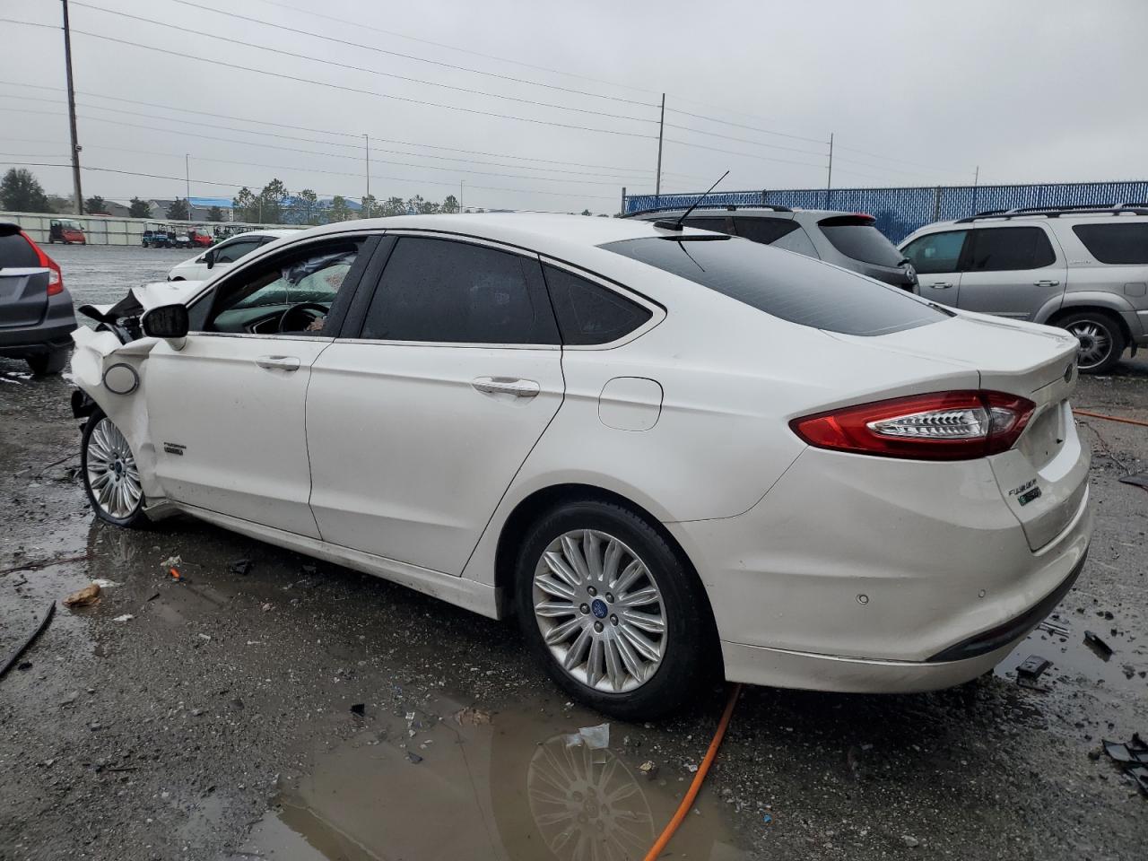 2013 Ford Fusion - Image 2