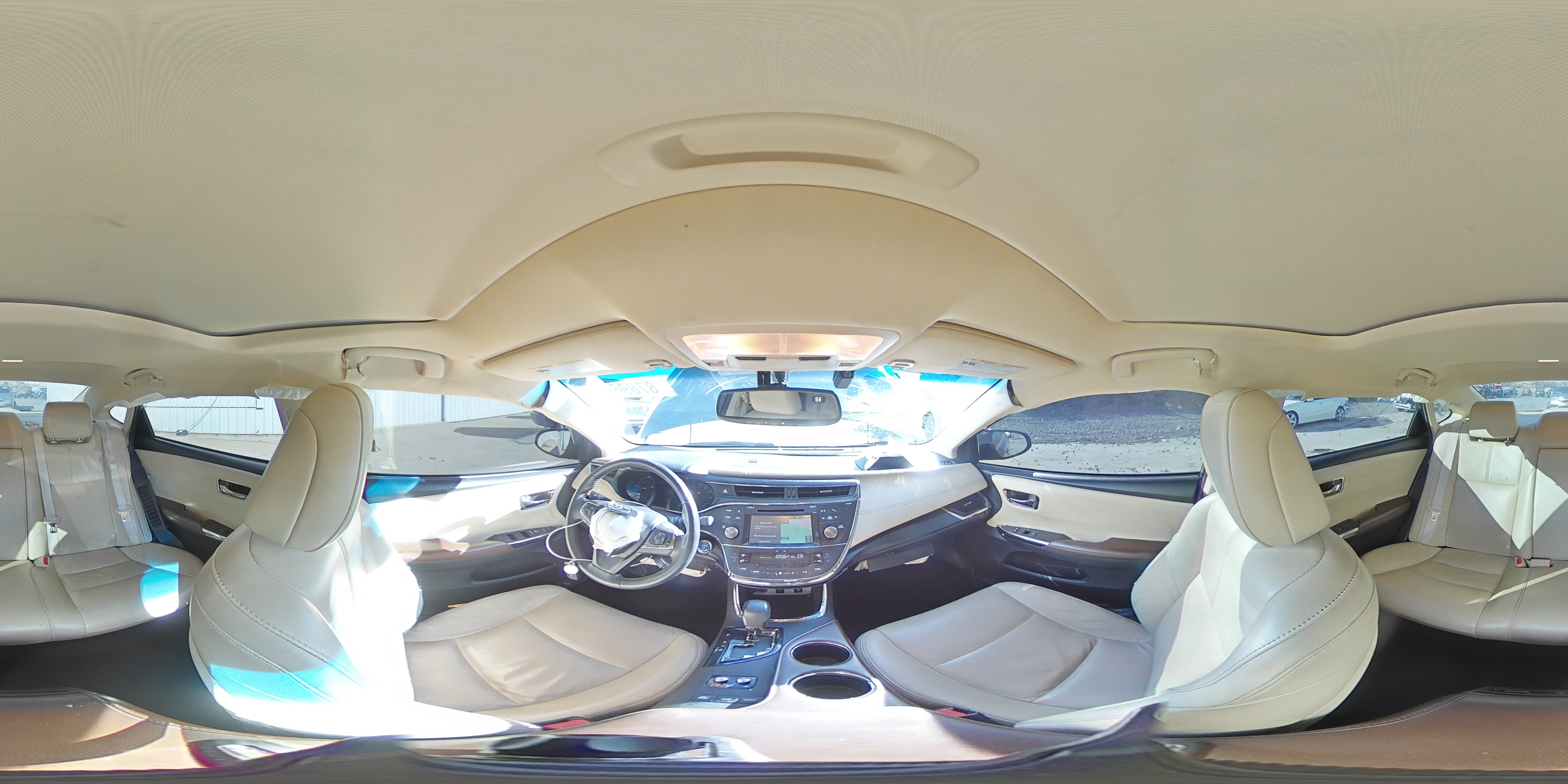 2016 Toyota Avalon - Image 14