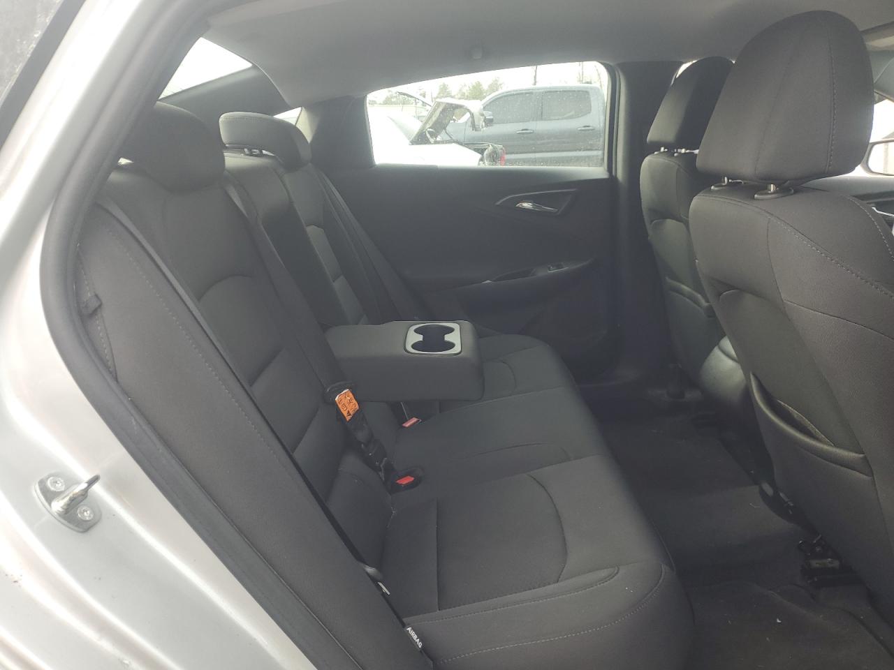 2016 Chevrolet Malibu - Image 10