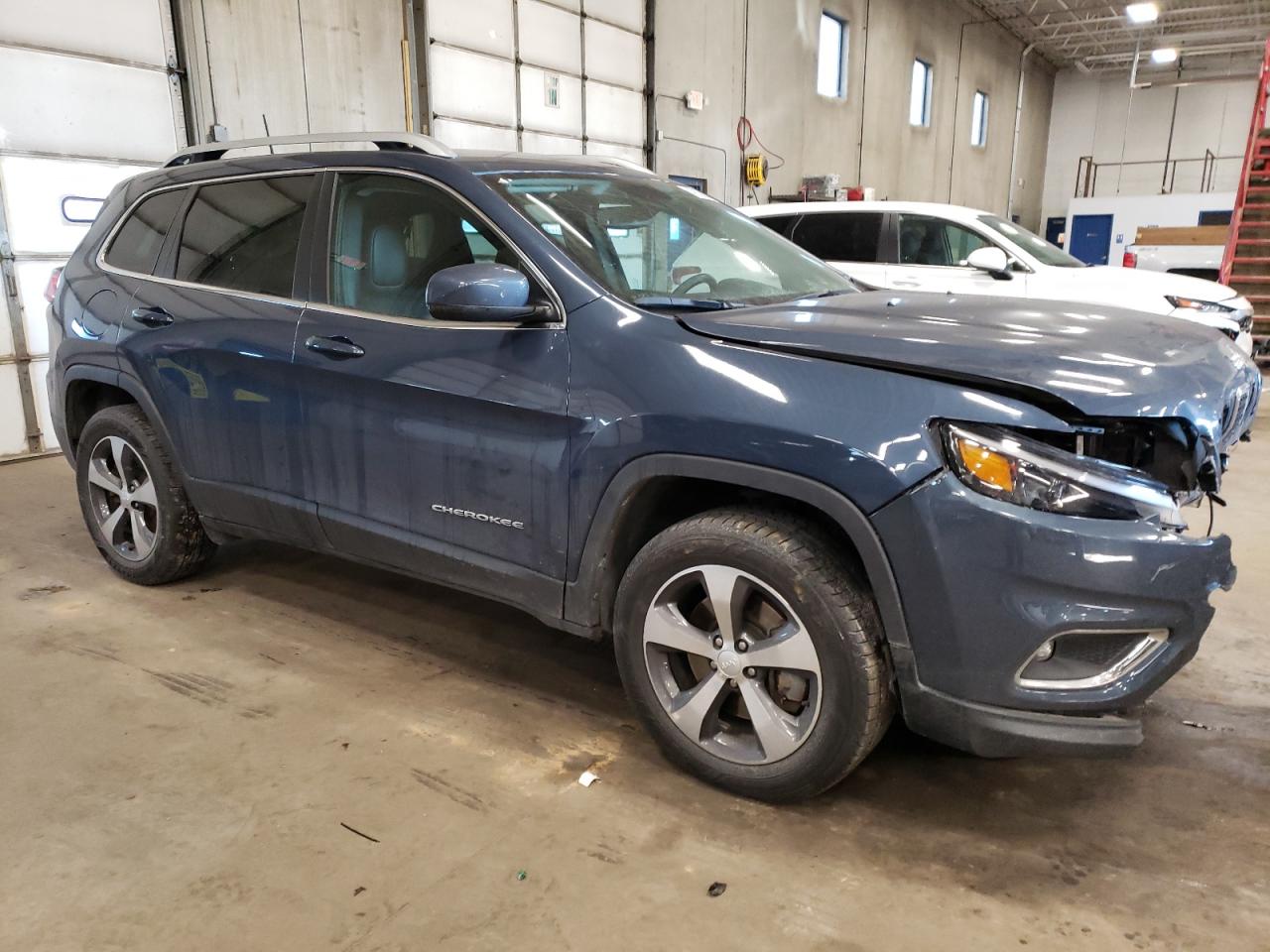 2019 Jeep Grand Cherokee - Image 4