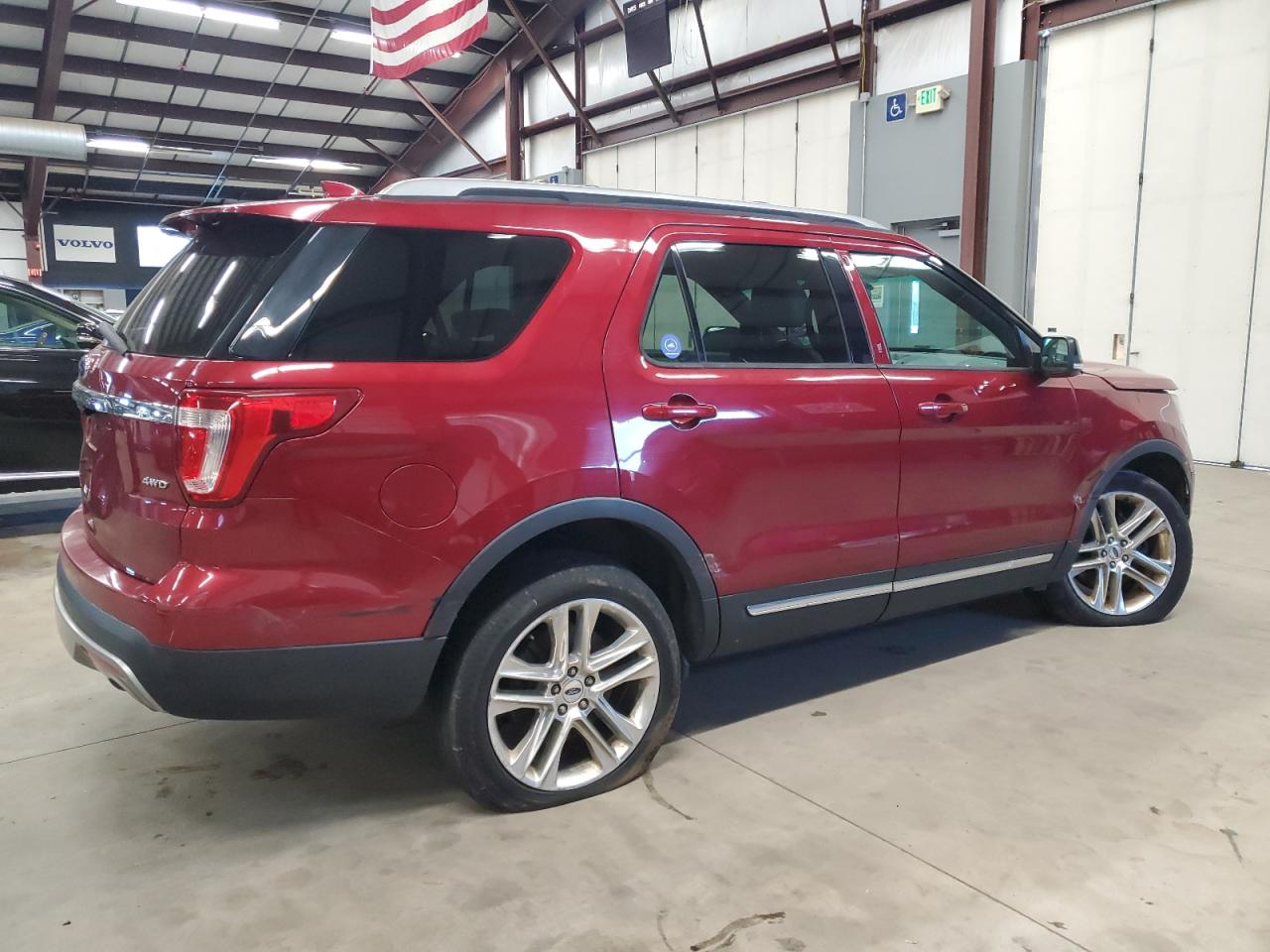 VIN 1FM5K8D80HGB36884 2017 FORD EXPLORER no.3