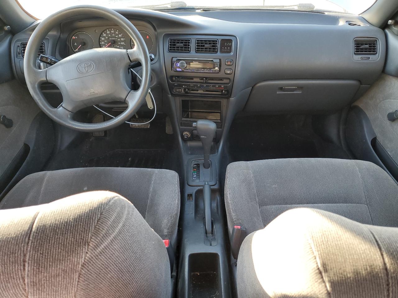 1993 Toyota Corolla - Image 8