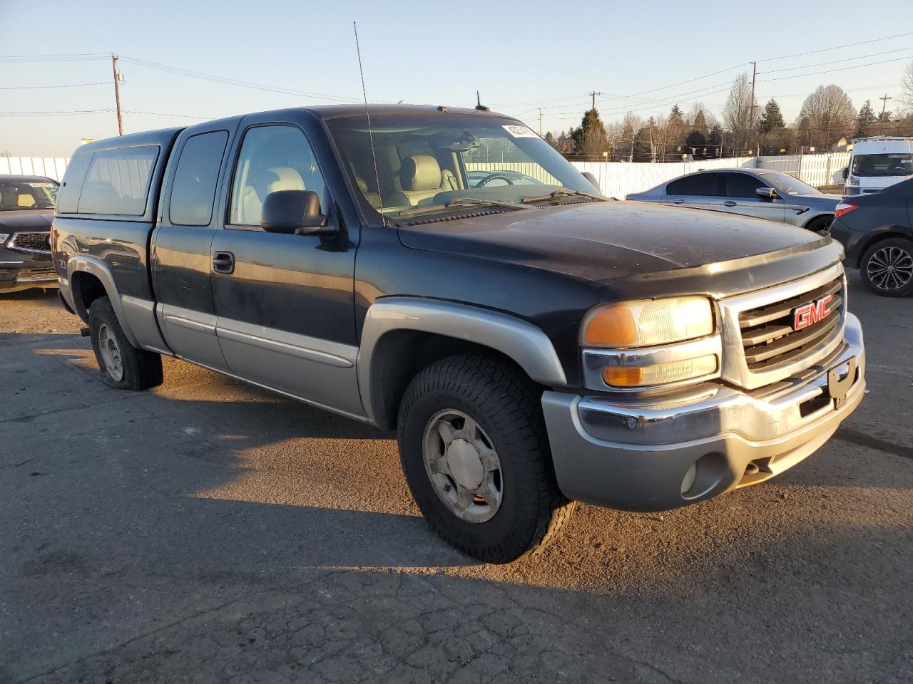 2003 GMC Sierra - Image 4