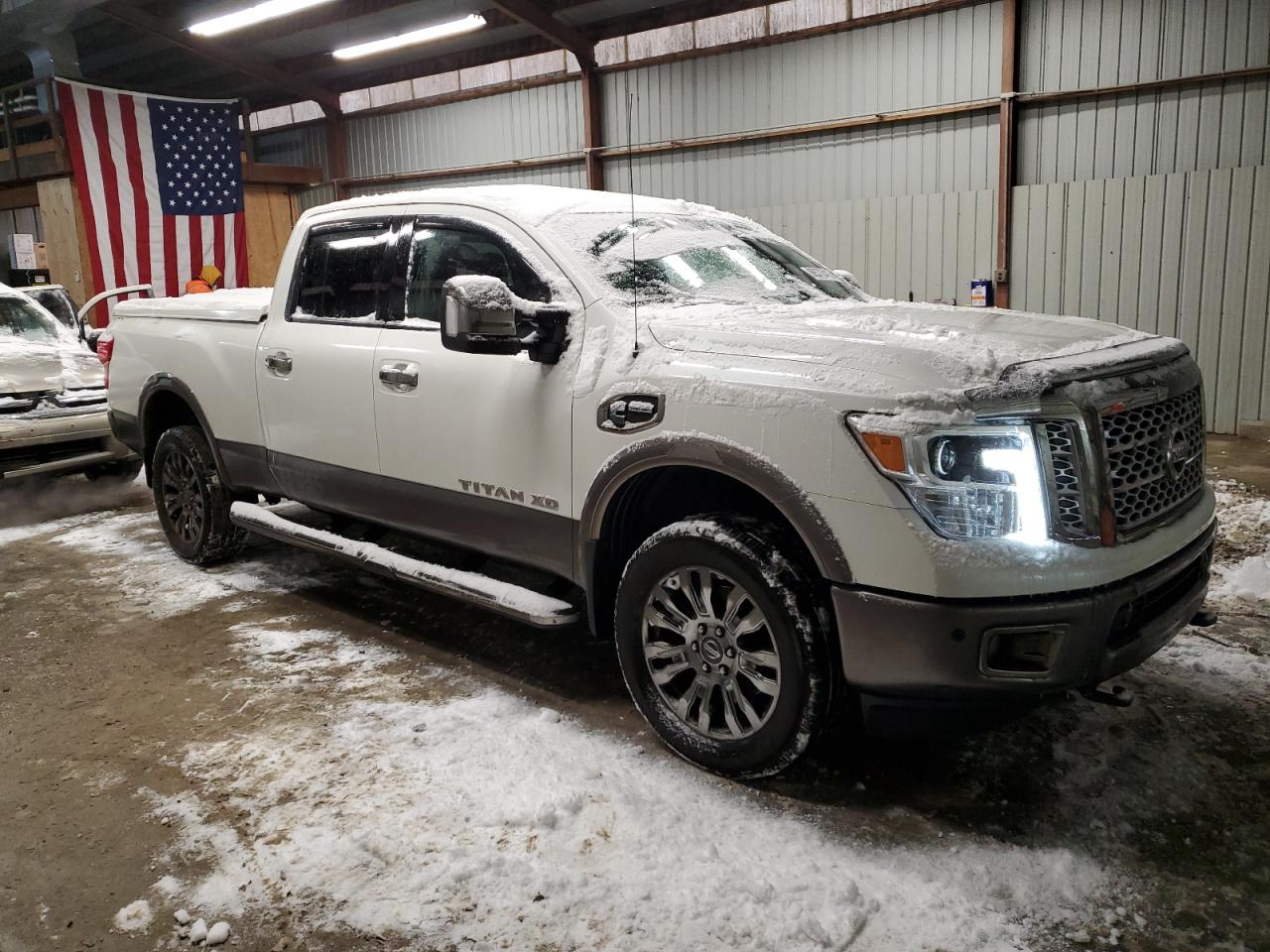 2017 Nissan Titan - Image 4
