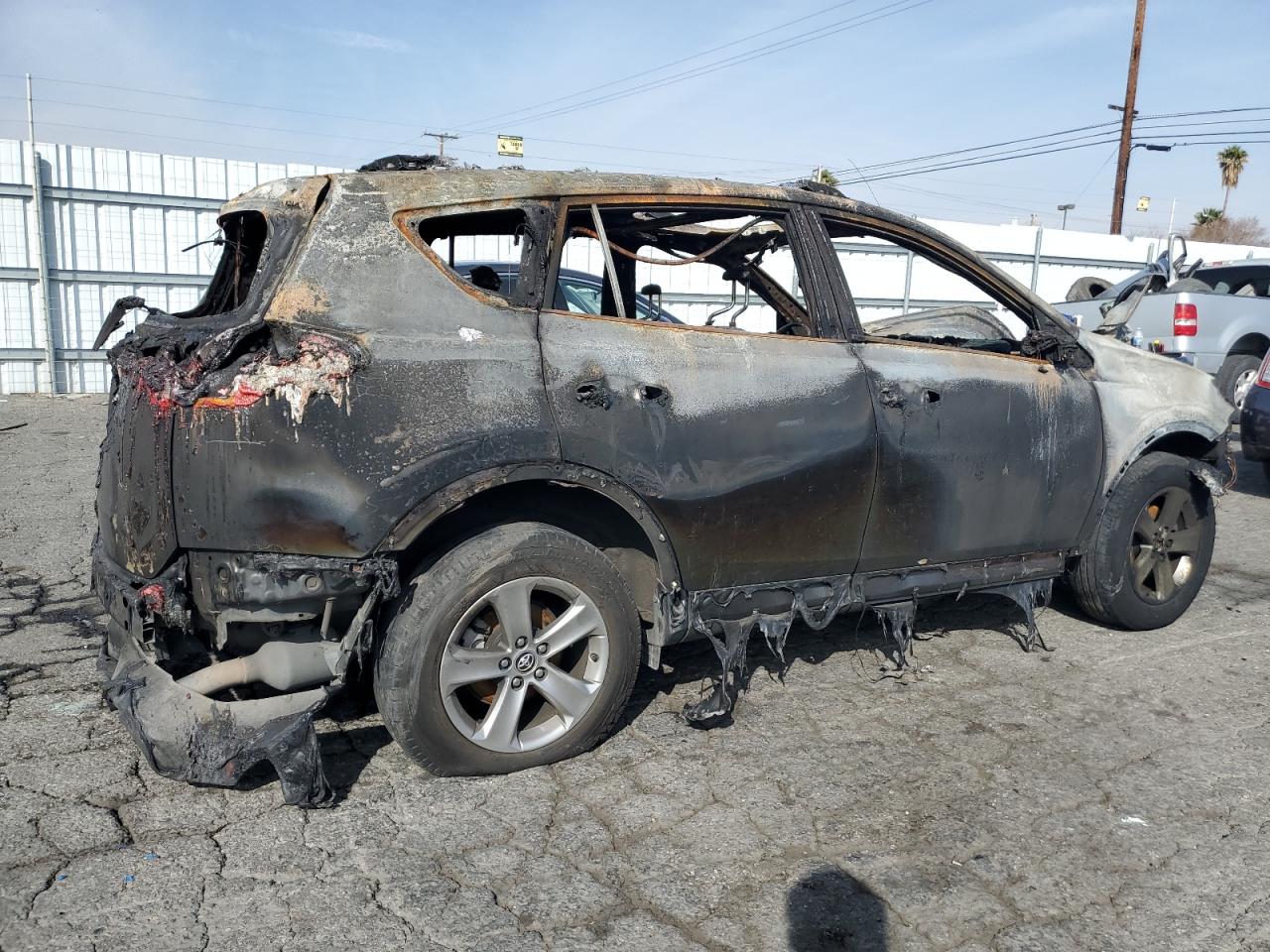 2015 Toyota RAV 4 - Image 3