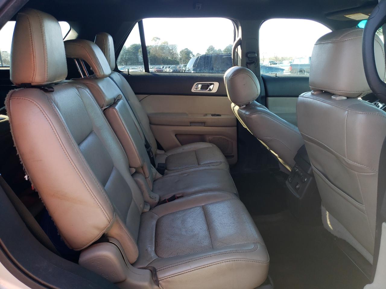 2013 Ford Explorer - Image 11