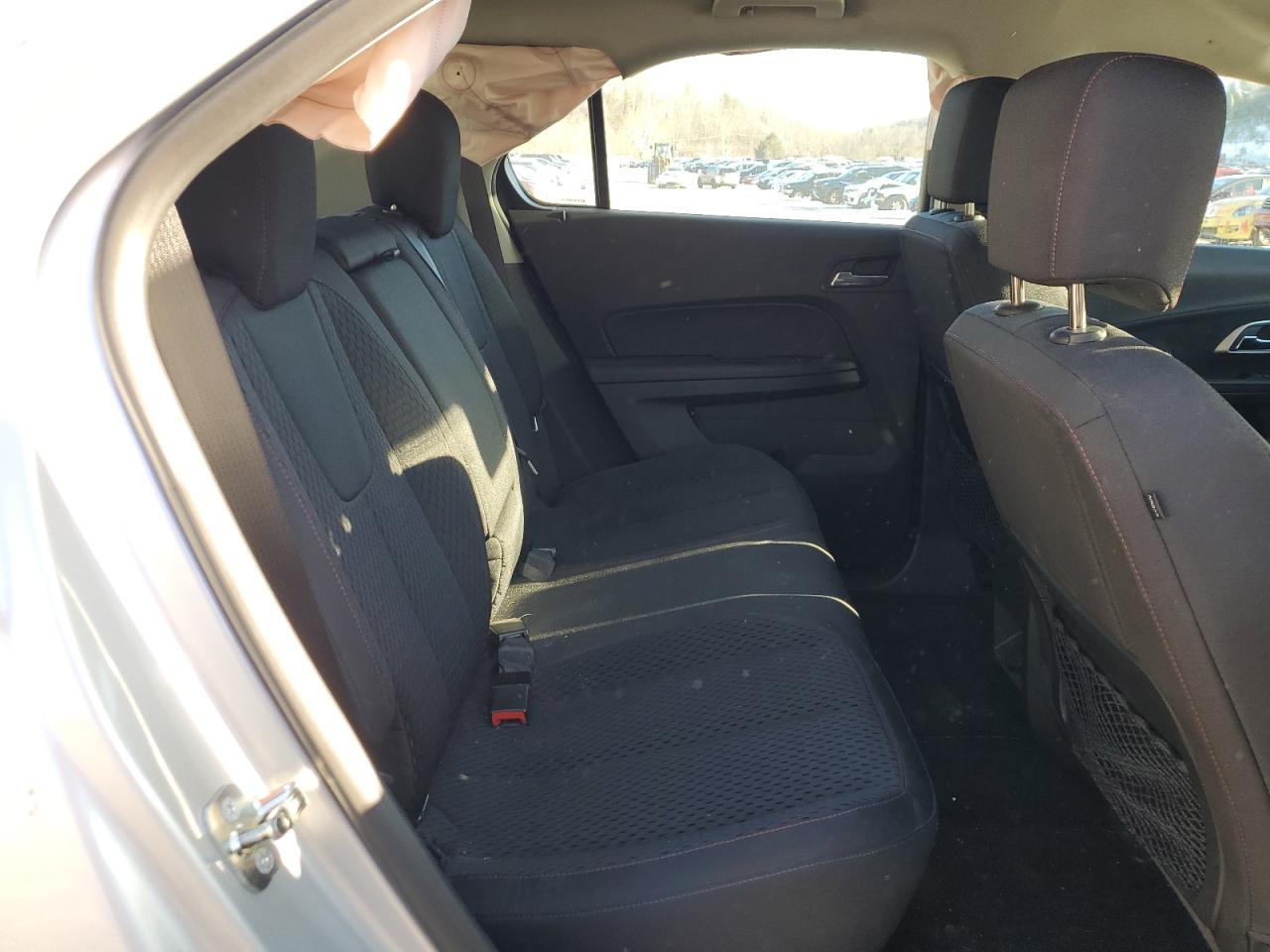 2015 Chevrolet Equinox - Image 11