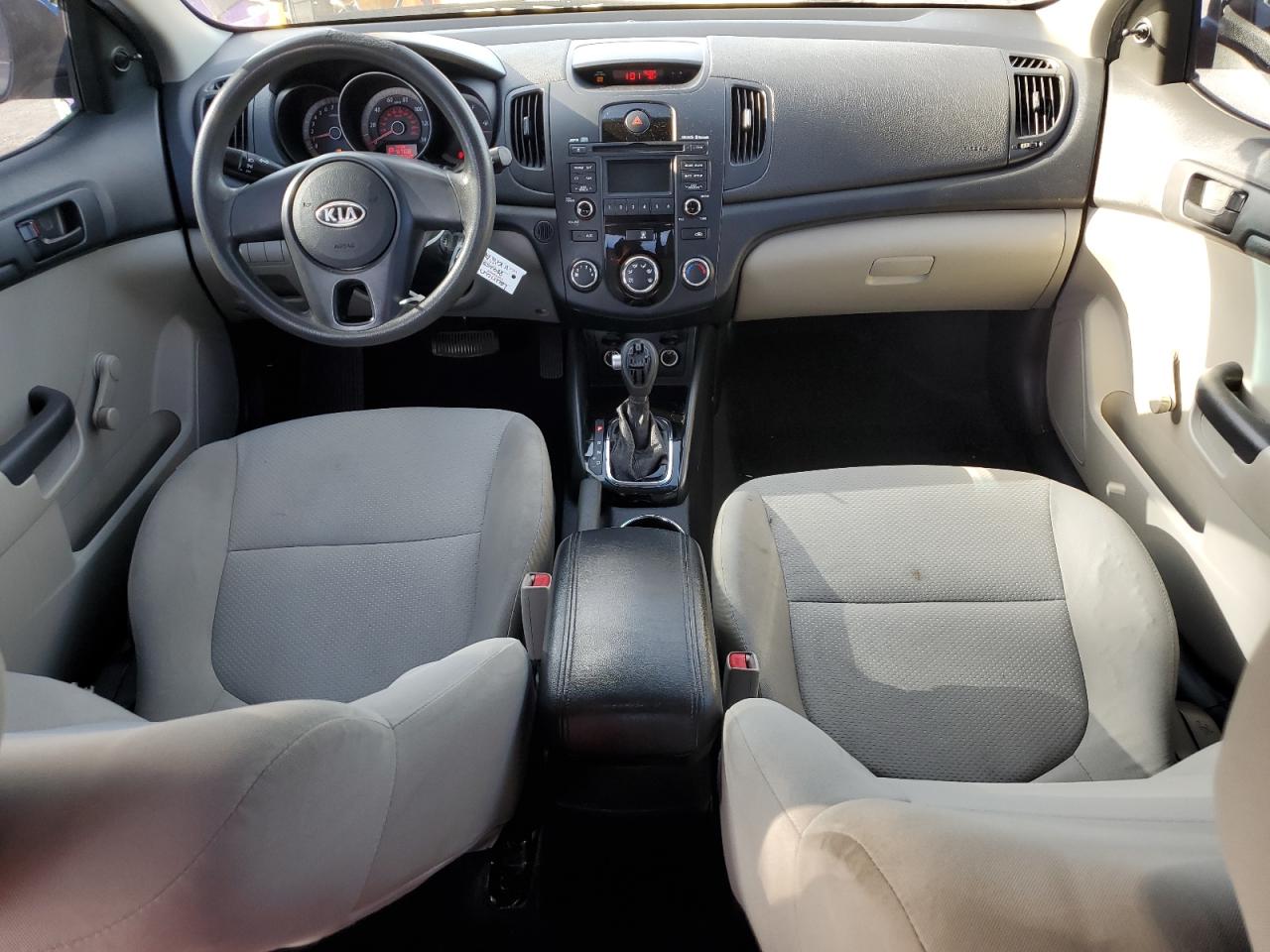 2011 Kia Forte - Image 8