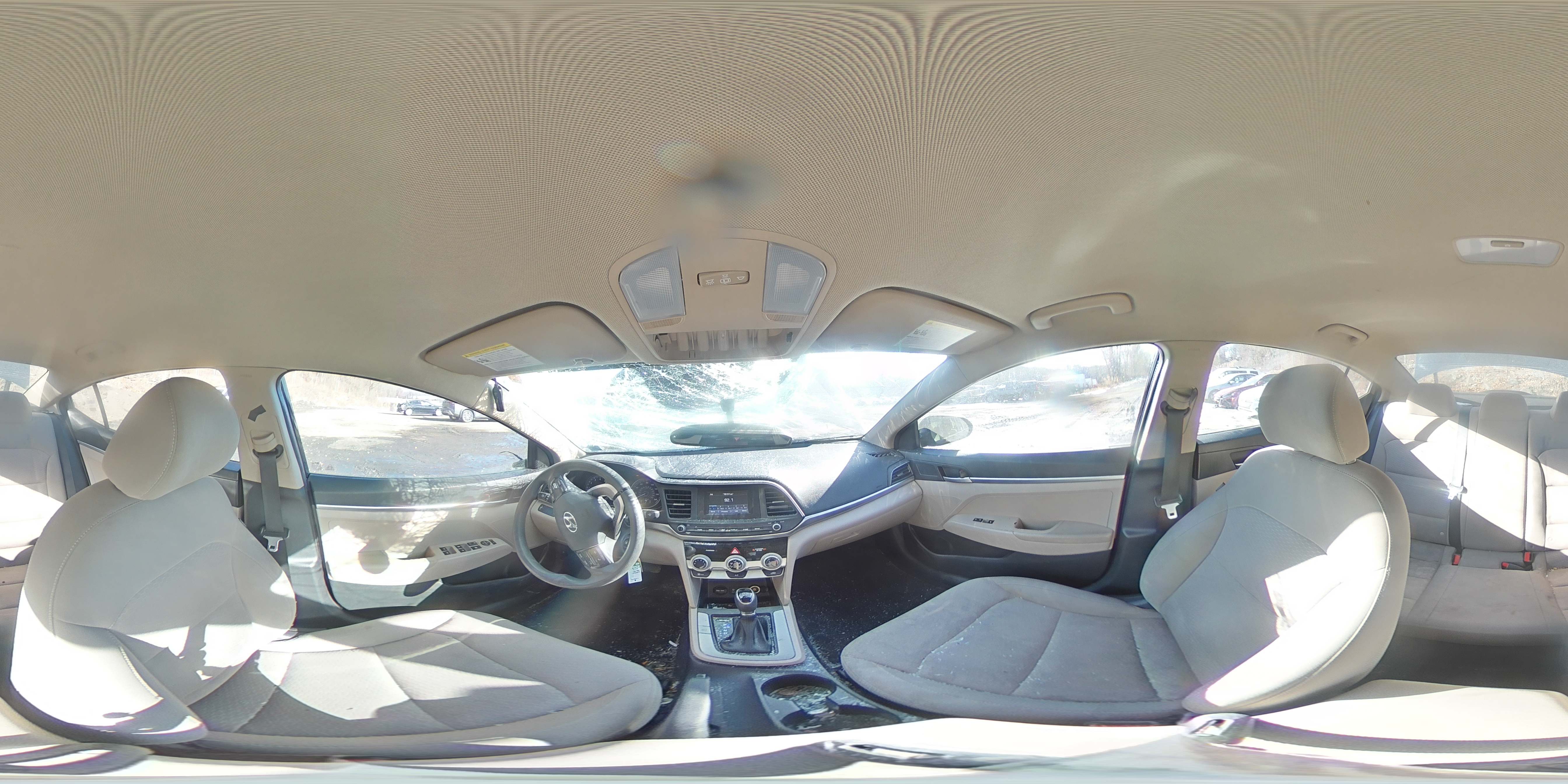 2019 Hyundai Elantra - Image 14