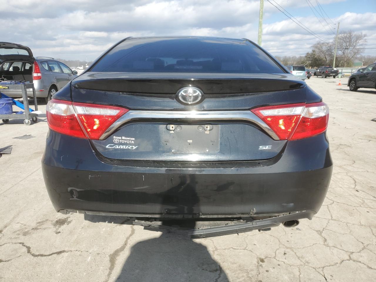 2016 Toyota Camry - Image 6