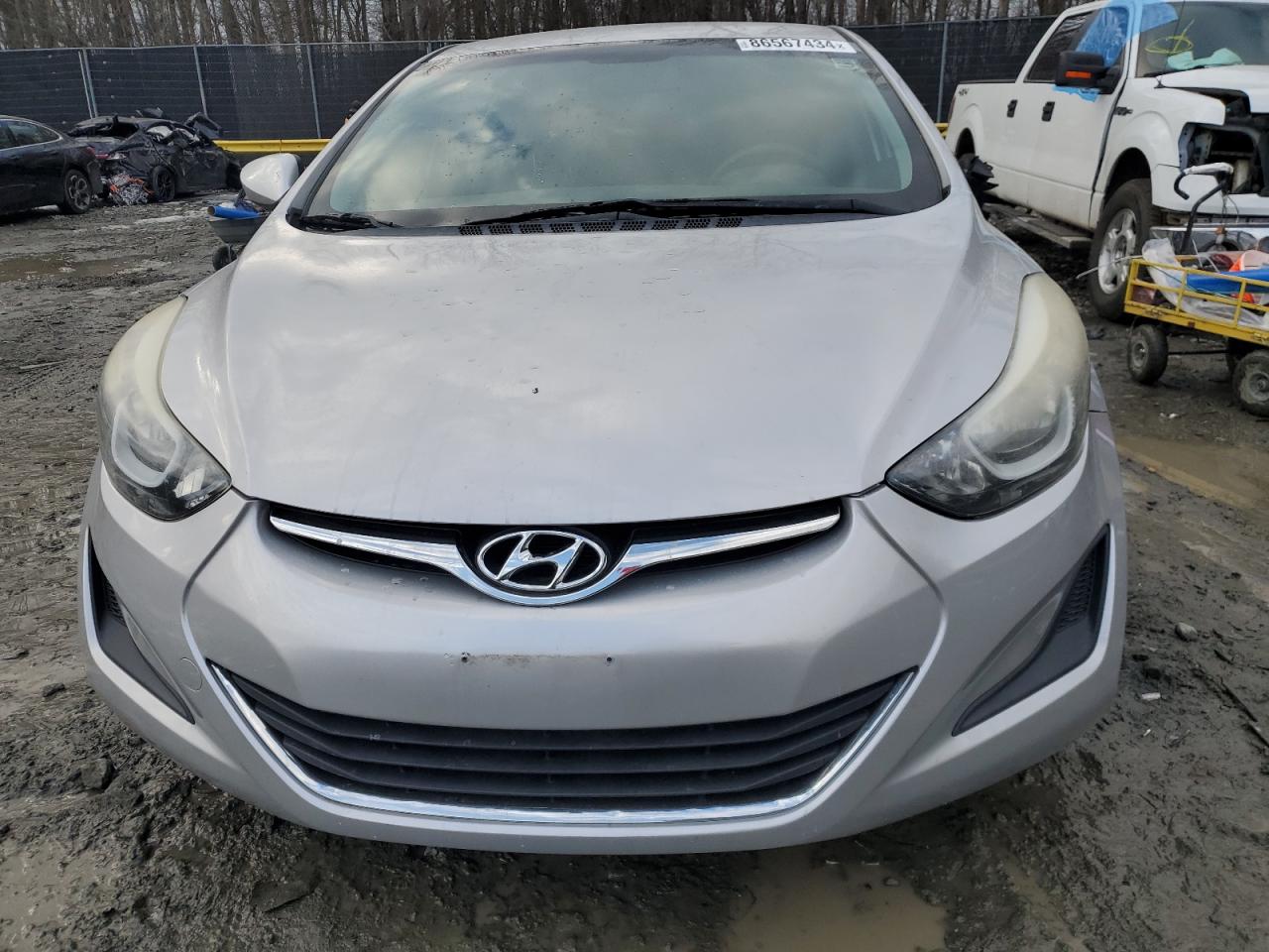 2015 Hyundai Elantra - Image 5