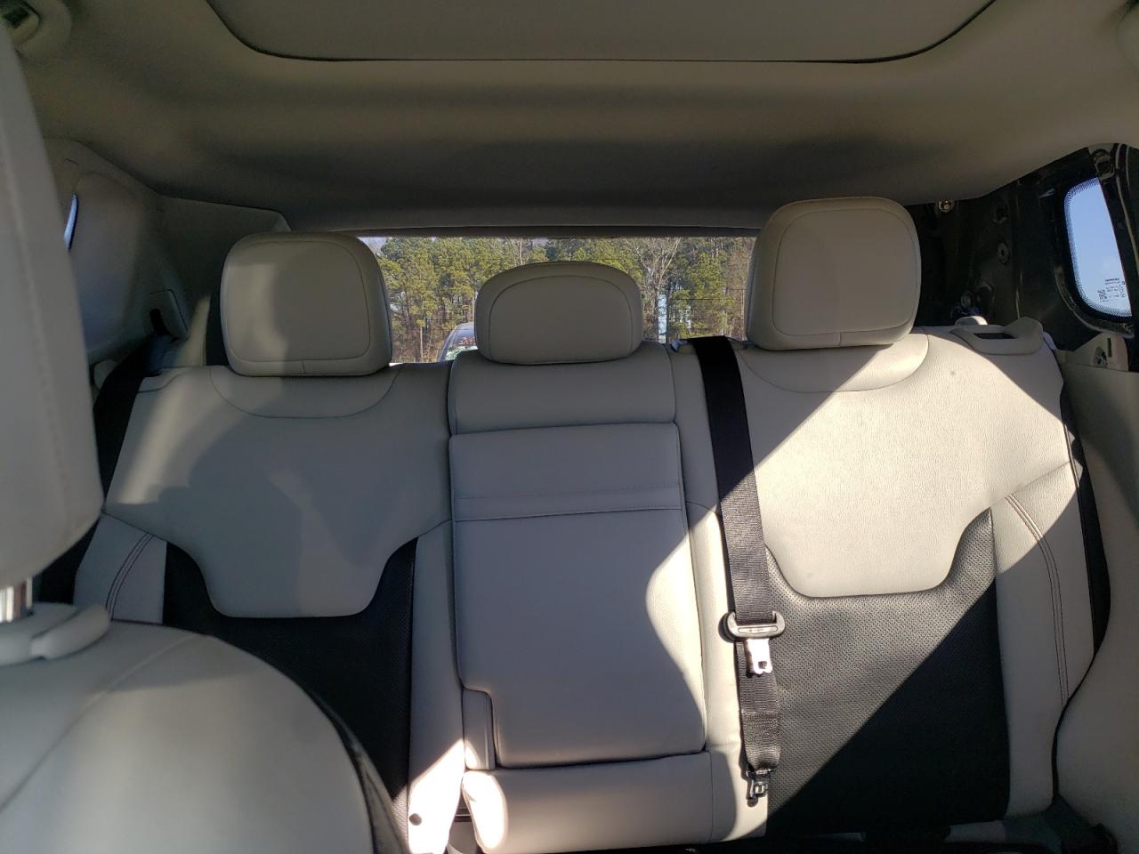 2018 Jeep Compass - Image 10