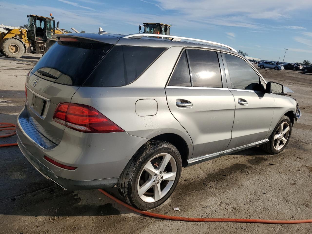2016 Mercedes-Benz GLE - Image 3