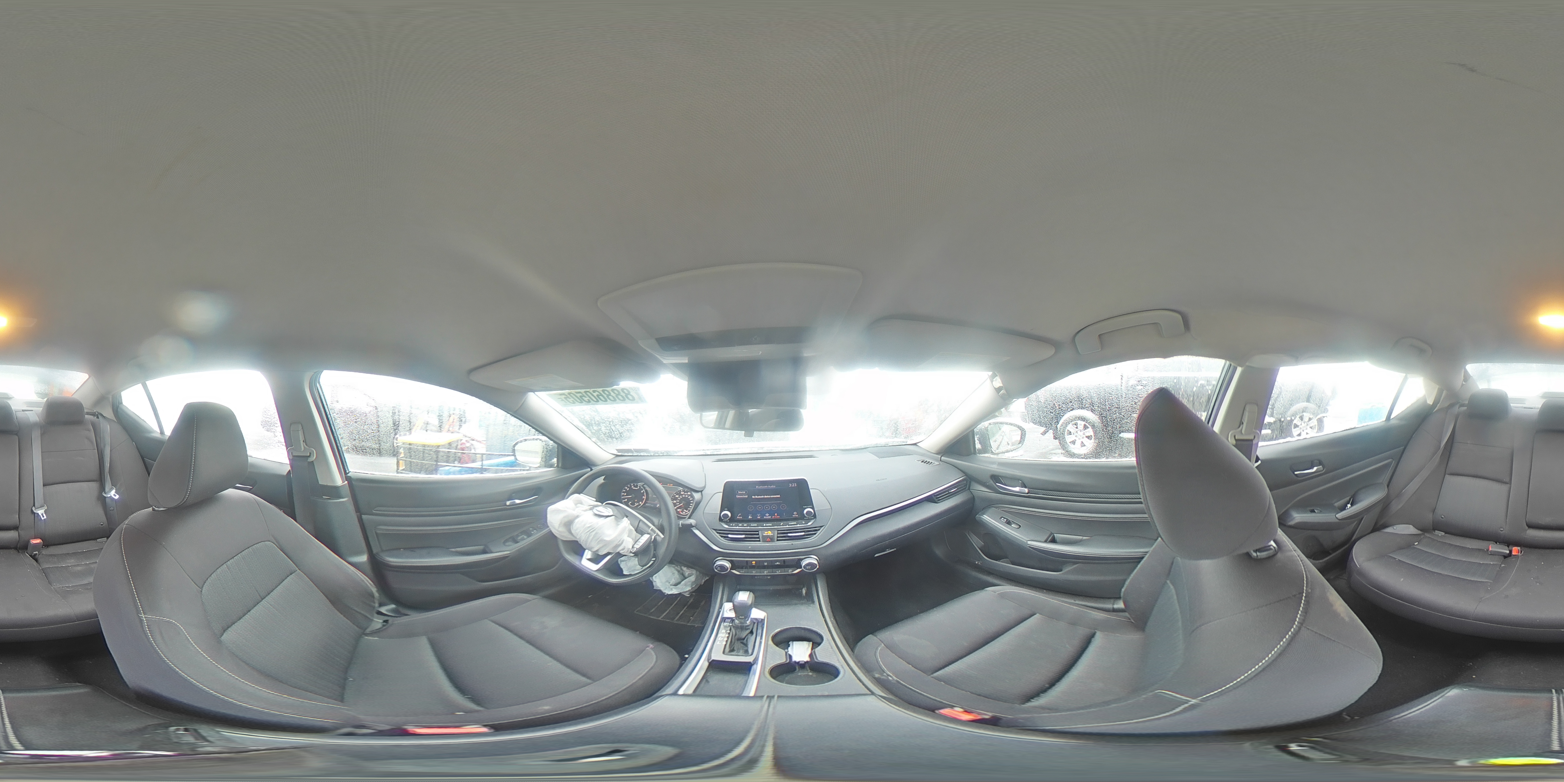 2020 Nissan Altima - Image 13