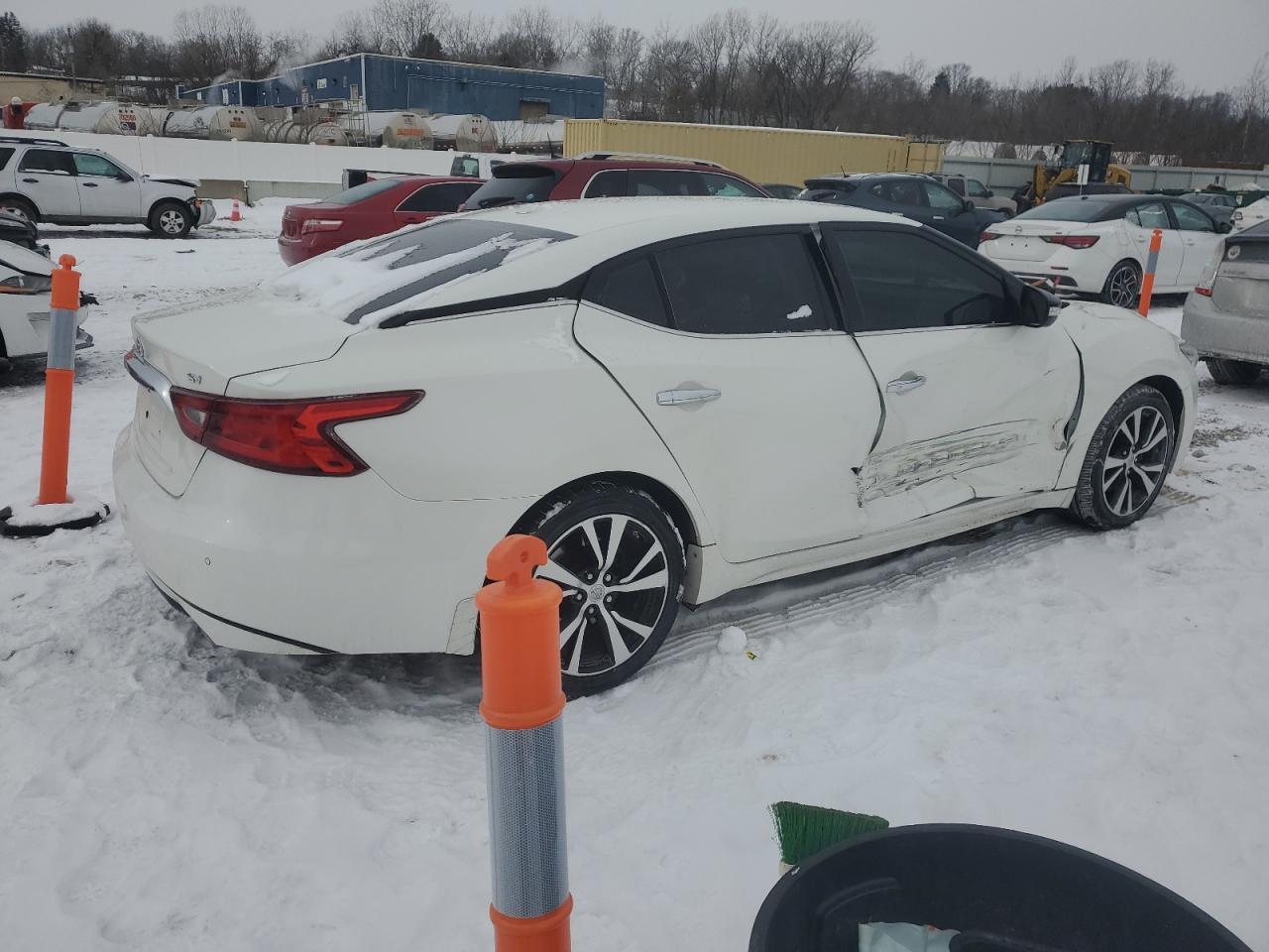 2018 Nissan Maxima - Image 3