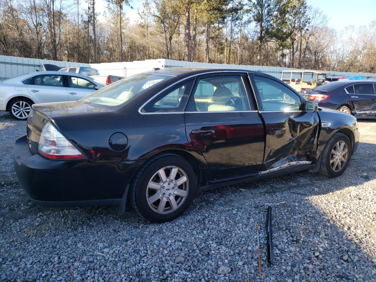 2009 Ford Taurus - Image 3