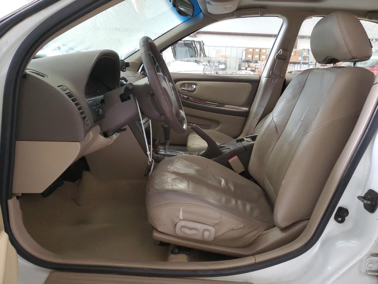 2001 Nissan Maxima - Image 7