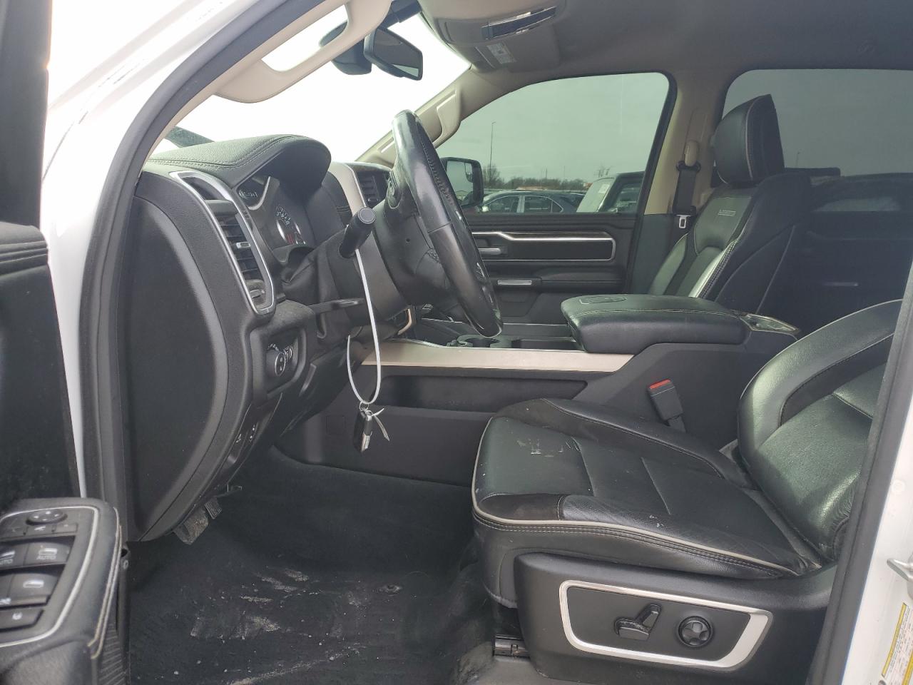 2020 RAM 1500 - Image 7