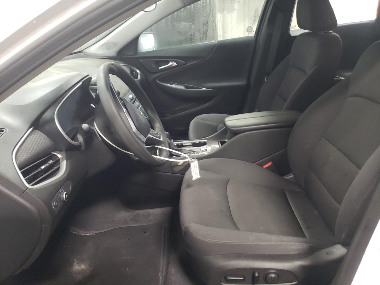 2023 Chevrolet Malibu - Image 7