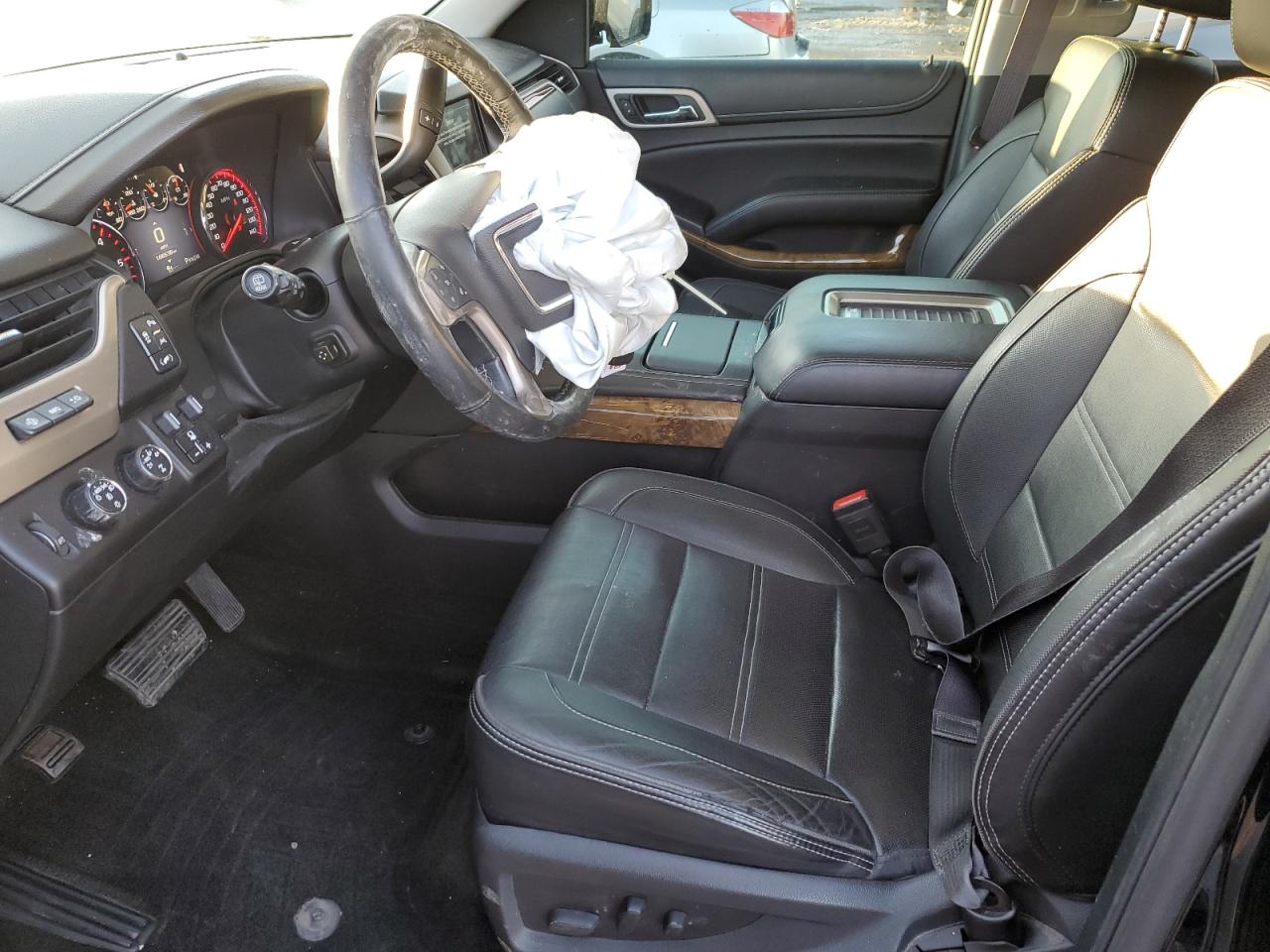 2016 GMC Yukon - Image 7