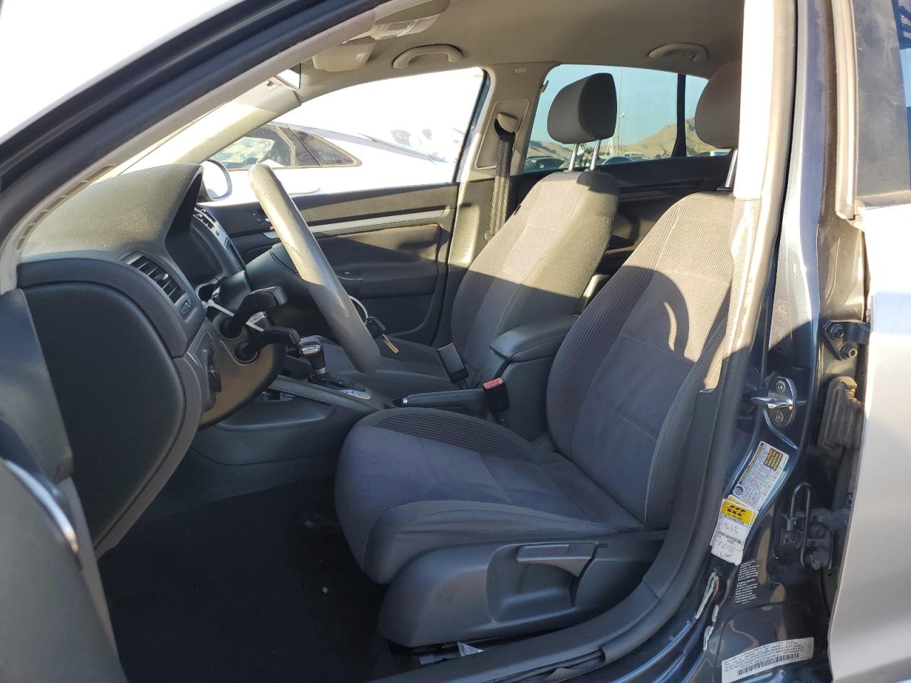 2006 Volkswagen Jetta - Image 7