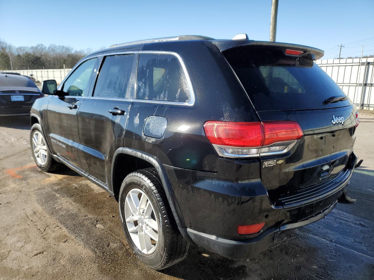 2018 Jeep Grand Cherokee - Image 2