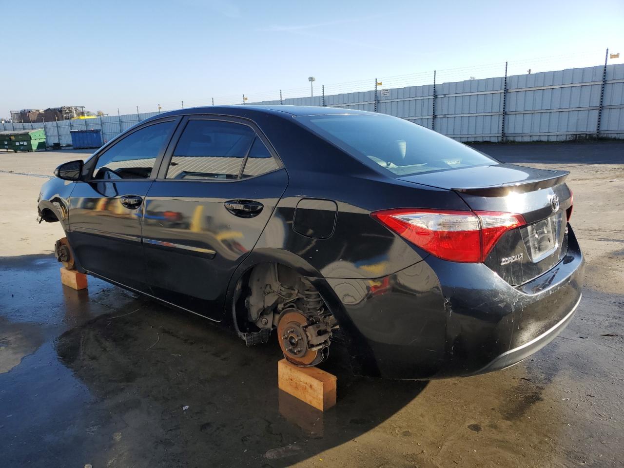 VIN 5YFBURHE3GP559544 2016 TOYOTA COROLLA no.2