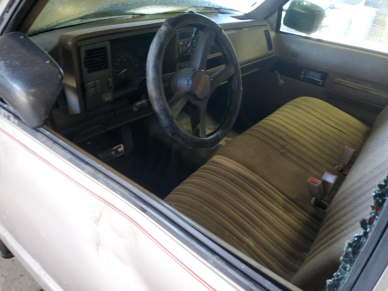 1993 Chevrolet GMT-400 - Image 8